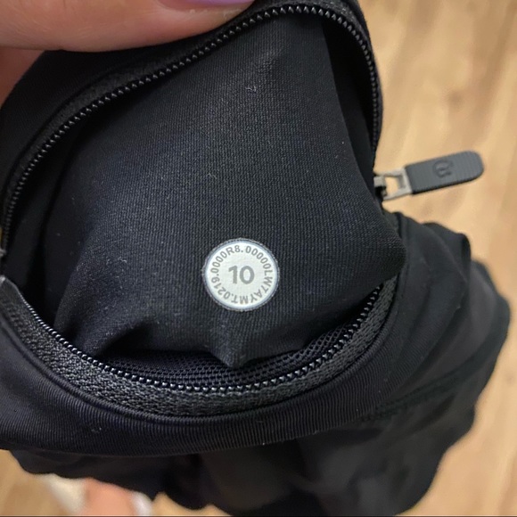 ❌SOLD❌Lululemon Lululemon Speed Up Short Long 4" - Picture 6 of 11